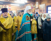 Патриарший Экзарх совершил Литургию в храме в честь святителя Николая Японского города Минска (фото 12)