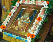 Патриарший Экзарх совершил Литургию в храме в честь святителя Николая Японского города Минска (фото 13)