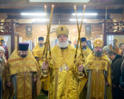 Патриарший Экзарх совершил Литургию в храме в честь святителя Николая Японского города Минска (фото 17)