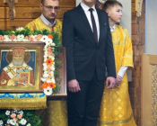 Патриарший Экзарх совершил Литургию в храме в честь святителя Николая Японского города Минска (фото 24)