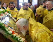 Патриарший Экзарх совершил Литургию в храме в честь святителя Николая Японского города Минска (фото 33)