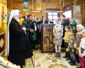 Патриарший Экзарх совершил Литургию в храме в честь святителя Николая Японского города Минска (фото 40)
