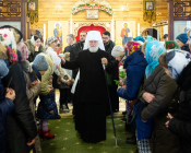 Патриарший Экзарх совершил Литургию в храме в честь святителя Николая Японского города Минска (фото 42)