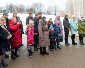 Патриарший Экзарх совершил Литургию в храме в честь святителя Николая Японского города Минска (фото 6)