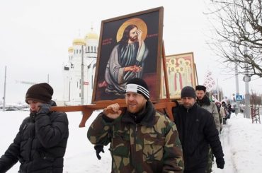 "Дети должны рождаться, а не погибать!". В Могилёве прошёл крестный ход против абортов